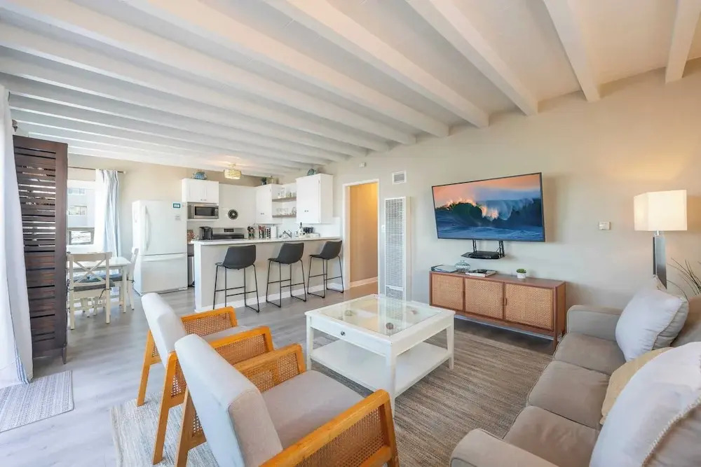 Sleeps 16 Dock, Walk to Beach, Balboa Fun Zone & Dining Edgewater Place