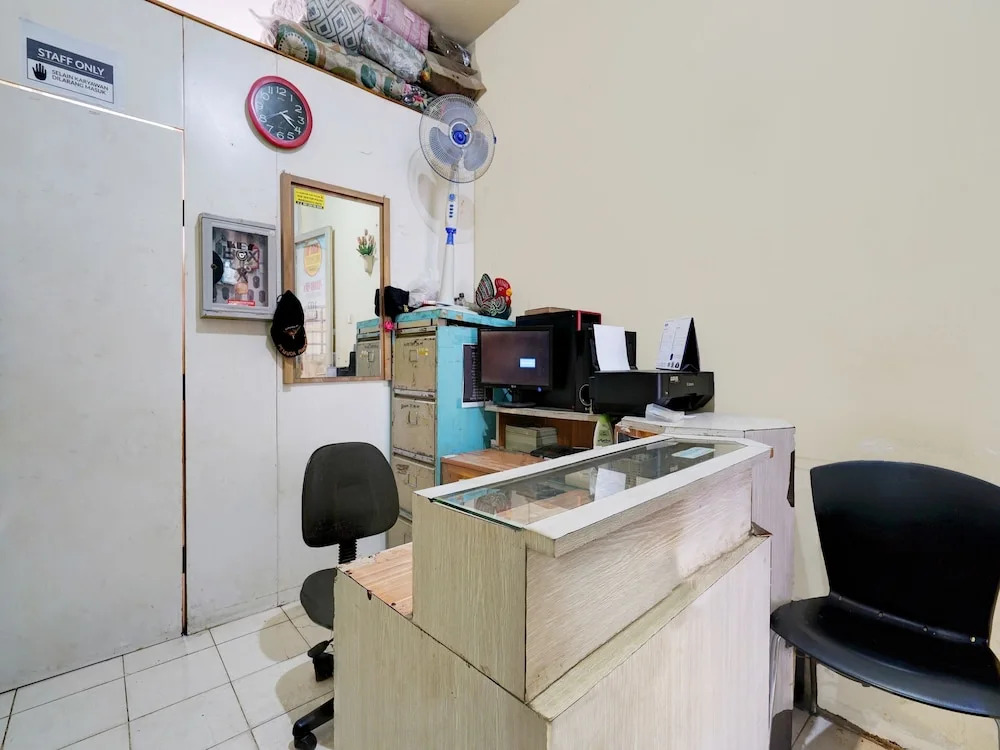 OYO Life 93086 Apartemen The Suite Metro By Abbah Property