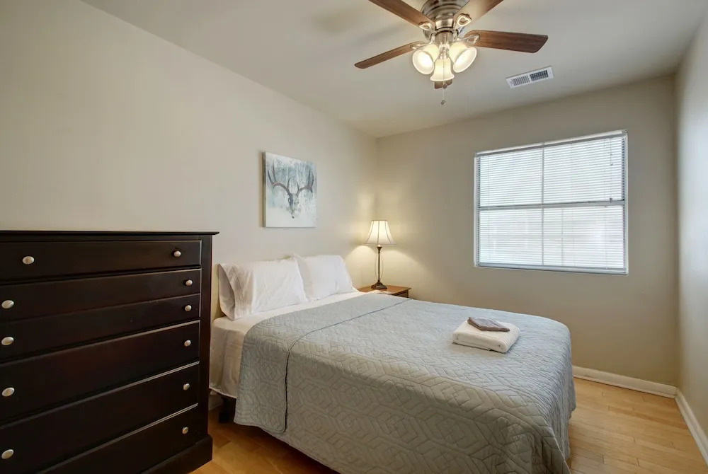 AustinStays 4 Bedroom Downtown Suite