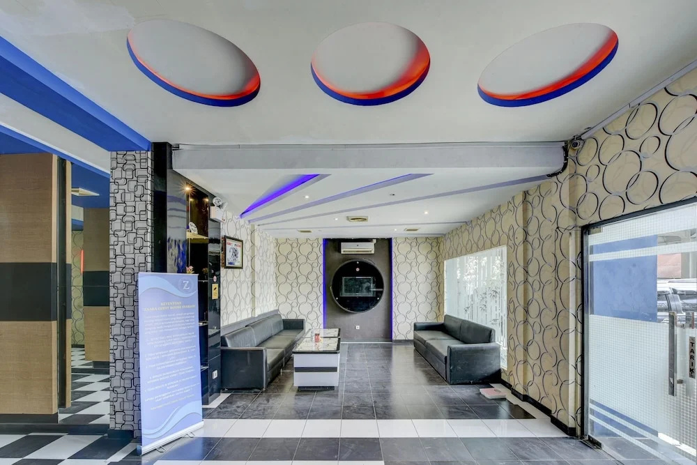 Zaara Guest House Syariah by OYO Rooms