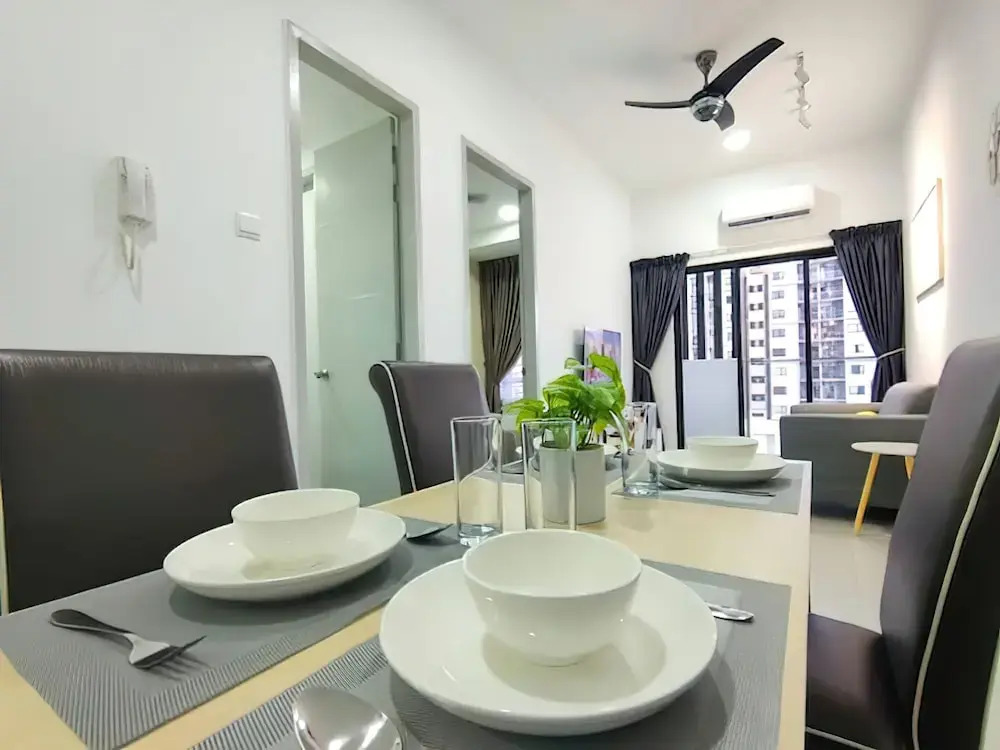 M Suite Menjalara Free Gym Pool