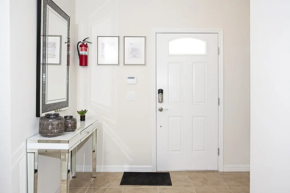 Luxury 5 Bedroom w Private Pool Close to Disney 8875