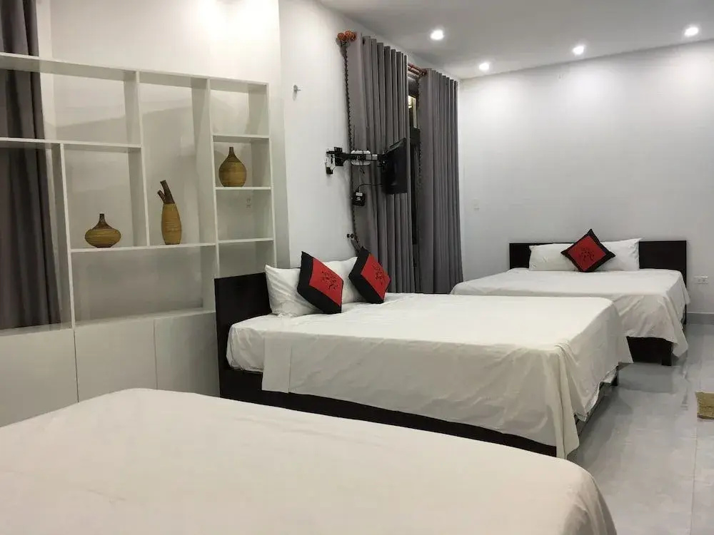 Happy Monkey Hostel