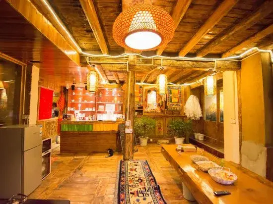 Yuanfang Family Courtyard Inn