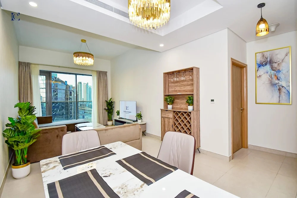 Stylish 1BR with Skyline View - THE BAY