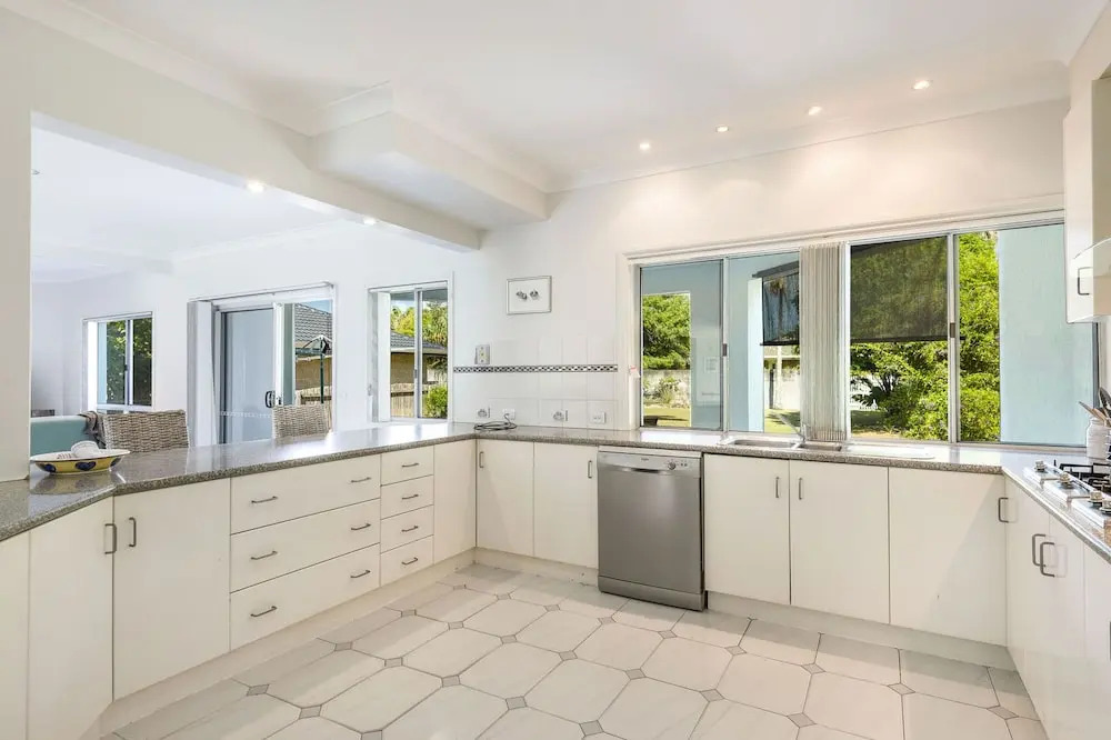 Serendipity - Large Family Home