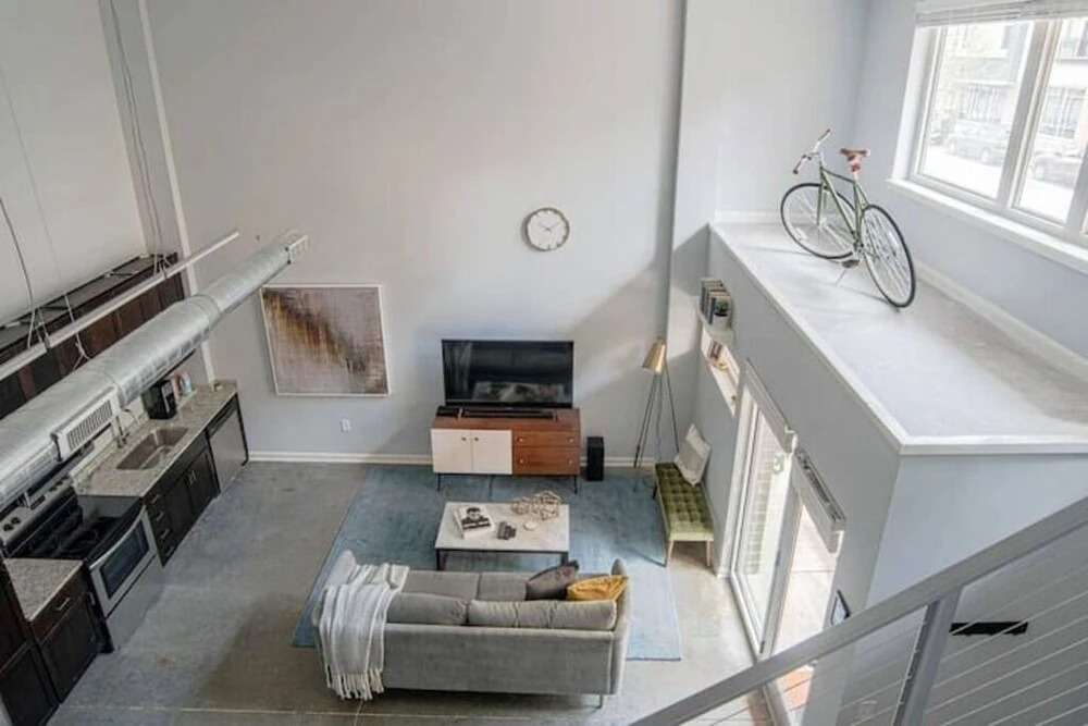 CozySuites TWO Stylish Apts Monument Cir