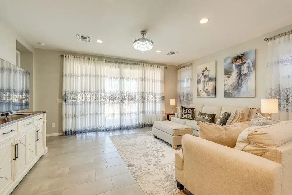 Central Casa Grande Home in Quiet Neighborhood
