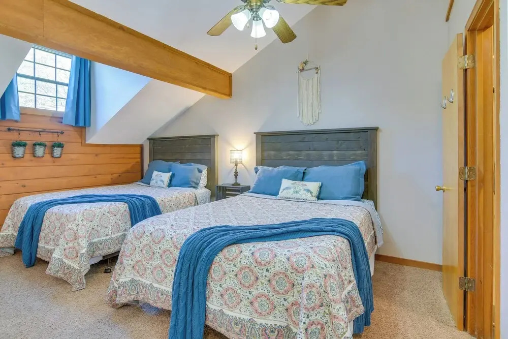 3 Mi to Branson Strip! Townhome w/ Deck & Porch