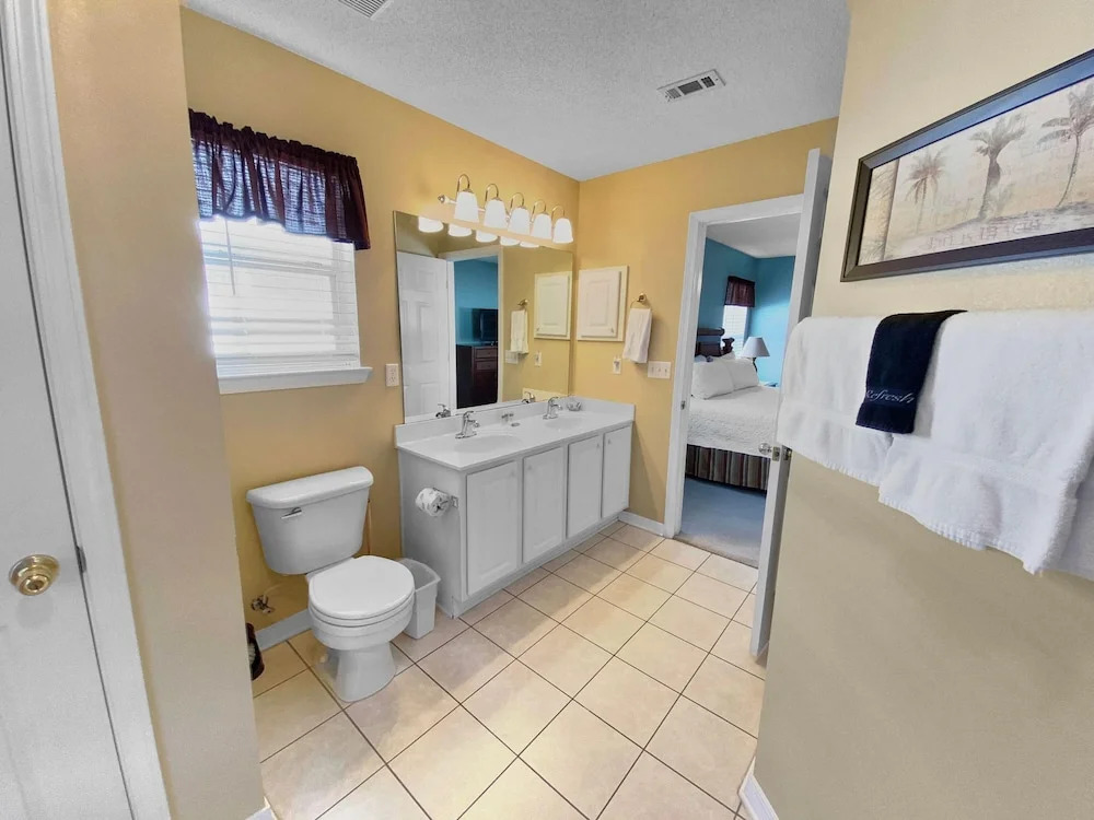 Maravilla Beach House by Destin Getaways
