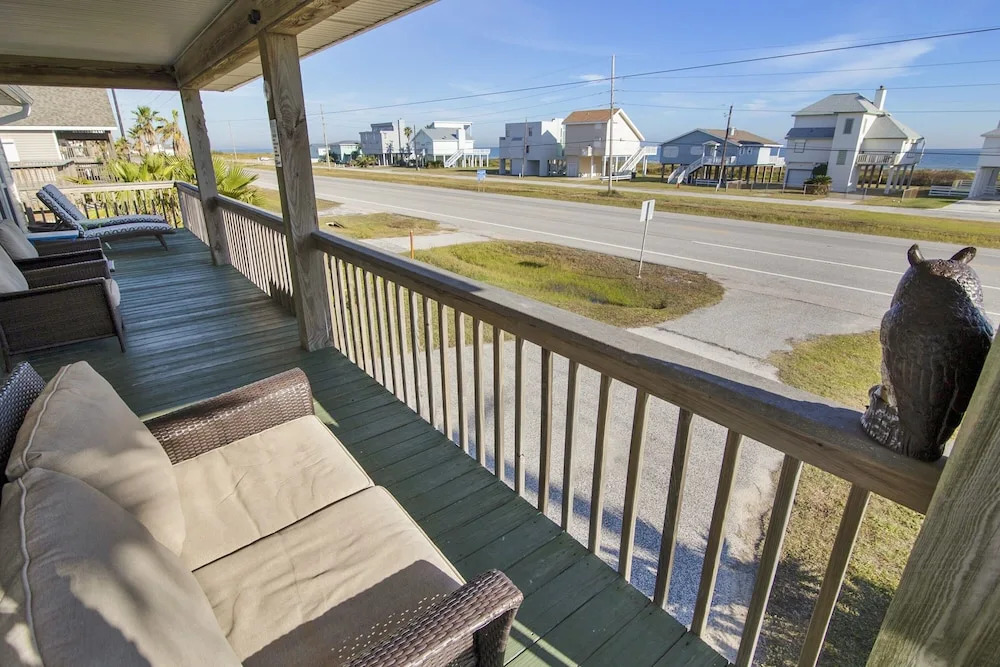 Sea Isle Surprise 3 Bedroom Home