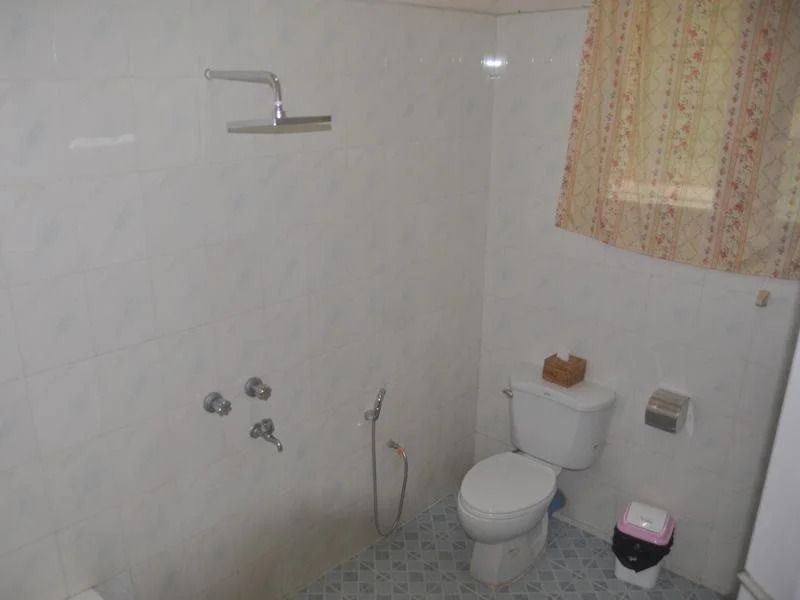 Htal War Hotel