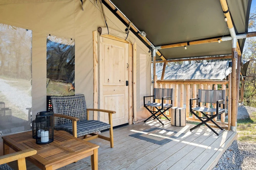 The Lodges at Eden Reserve - Pet Friendly Cabins Near Ark