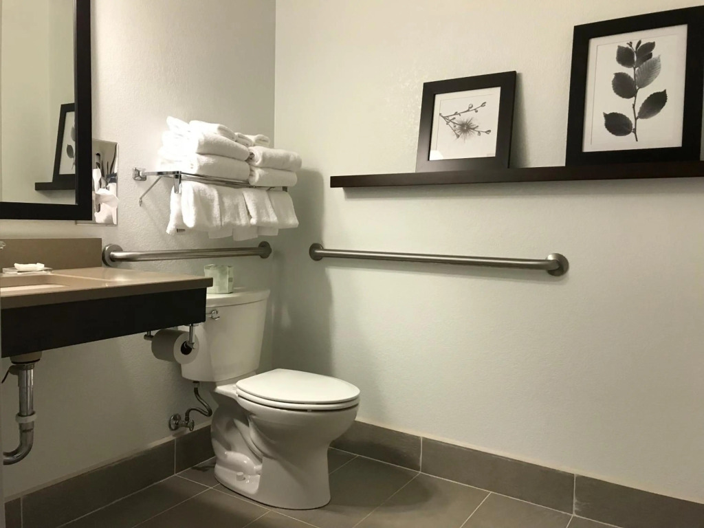 Country Inn & Suites by Radisson, Fond du Lac, WI