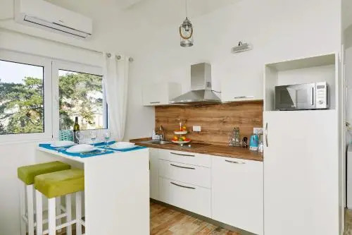 Bayview Studio Apartment