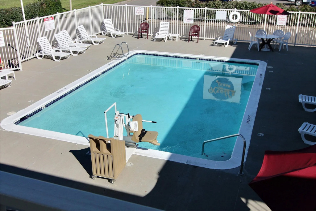 Motel 6-Bismarck, ND
