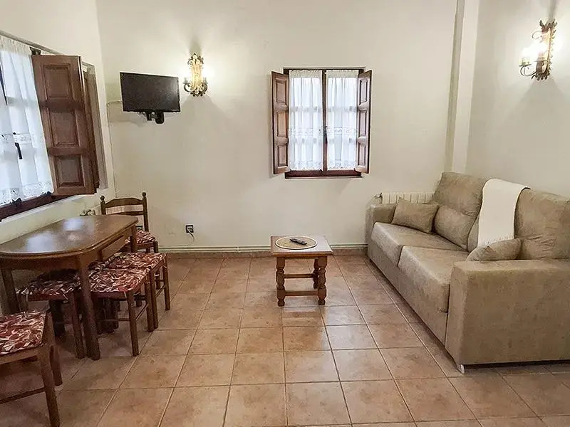 Apartamentos Santillana - Mijares 3000