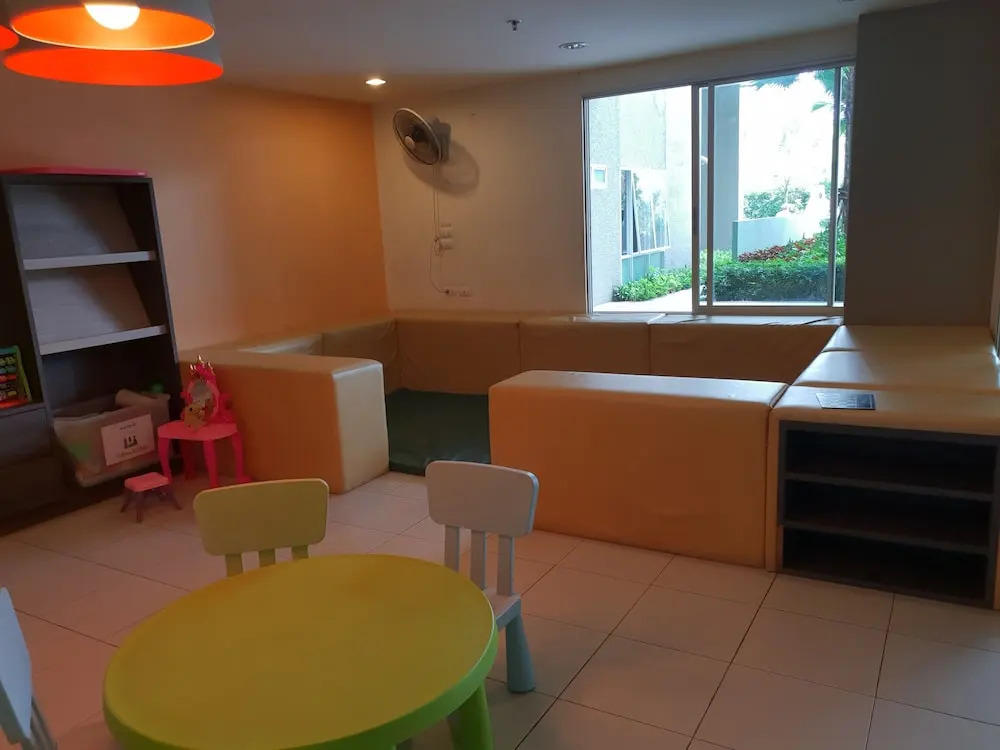 Kosin Beach Room Pattaya