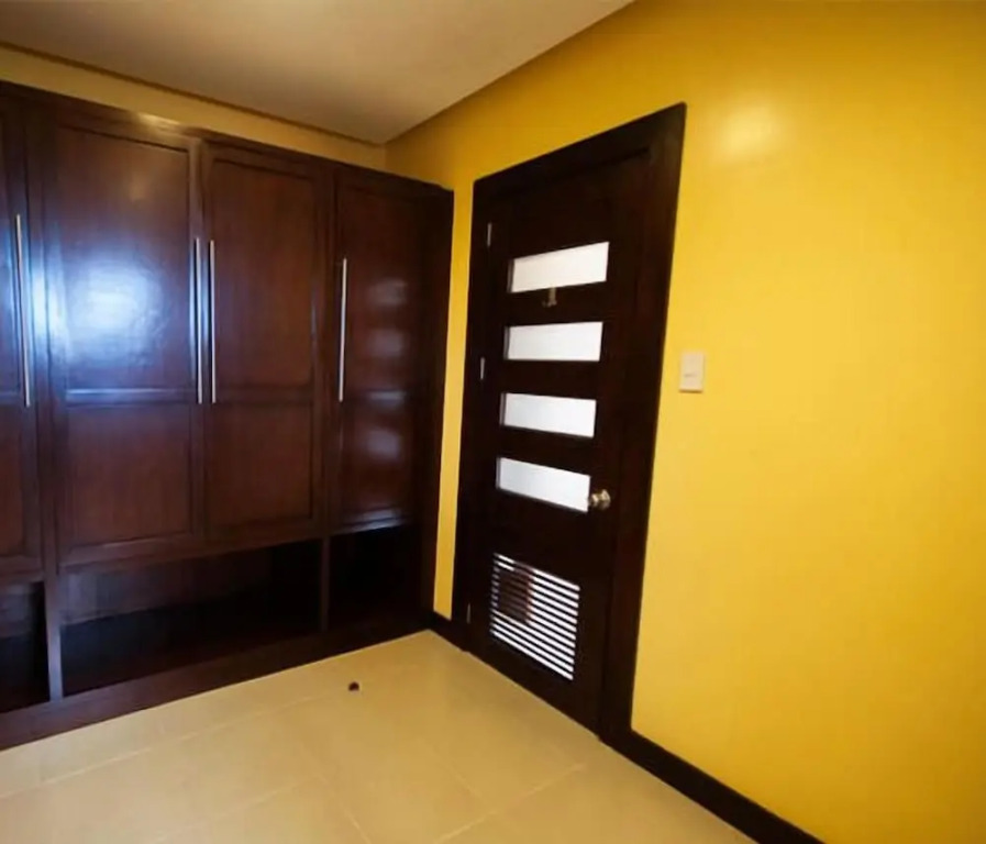 Santoni's Place