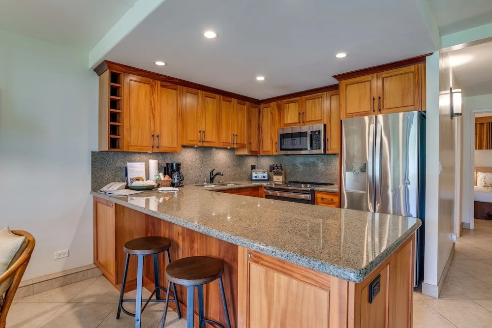 Papakea #g106 2 Bedroom Condo by RedAwning