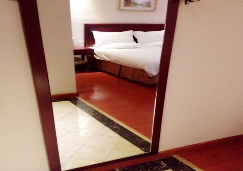 GreenTree Inn Nantong Tongzhou District Pingchao Bus Station Express Hotel