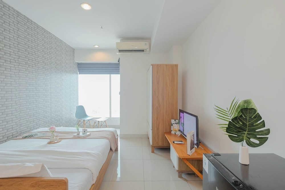 Studio Near Gunadarma University Bekasi At Grand Kamala Lagoon Apartment
