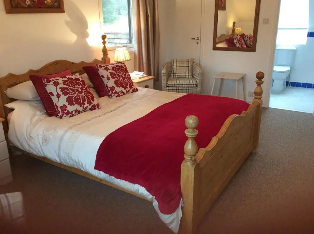 Old Ningwood Station Bed & Breakfast, Ningwood, Isle of Wight PO41 0TG