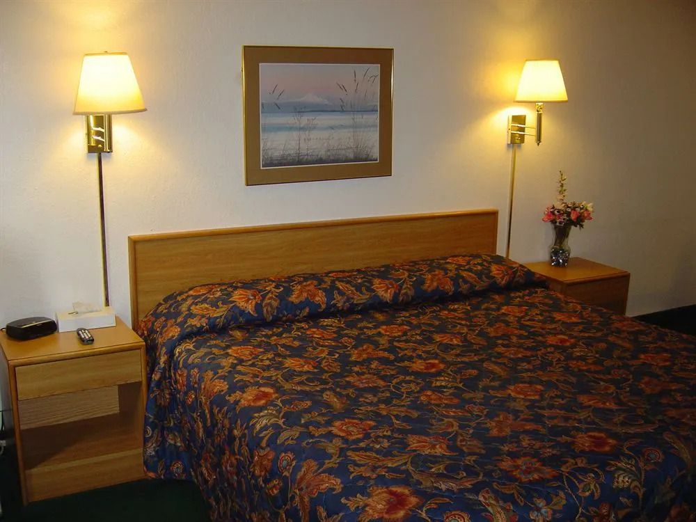 Wakota Inn and Suites