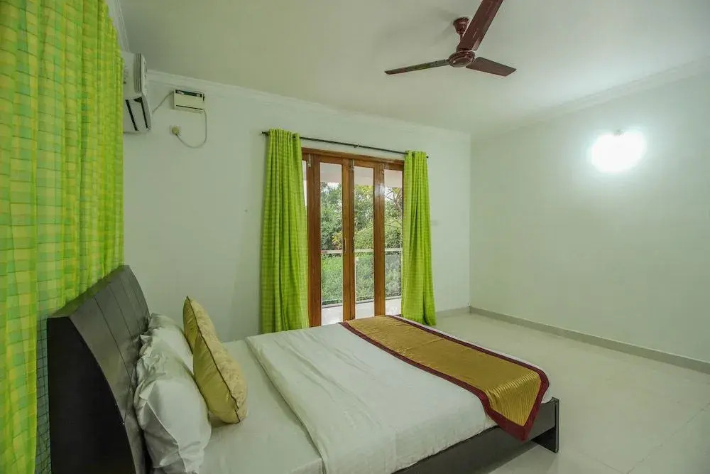 OYO 10297 Home Sunset View 2BHK Dona Paula