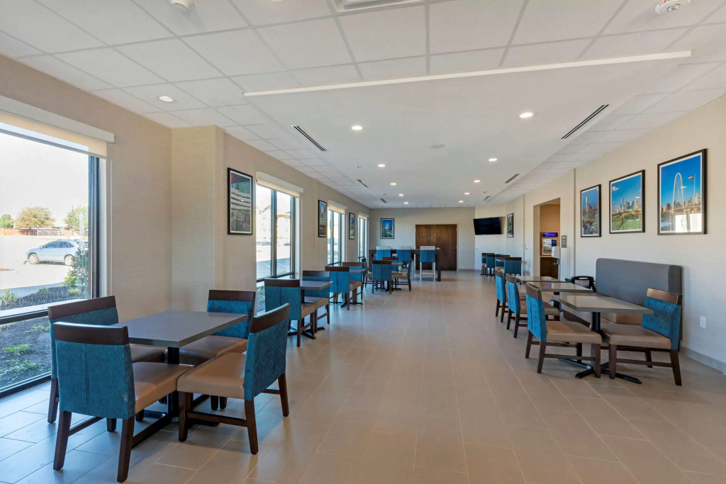 Comfort Inn & Suites Balch Springs - SE Dallas