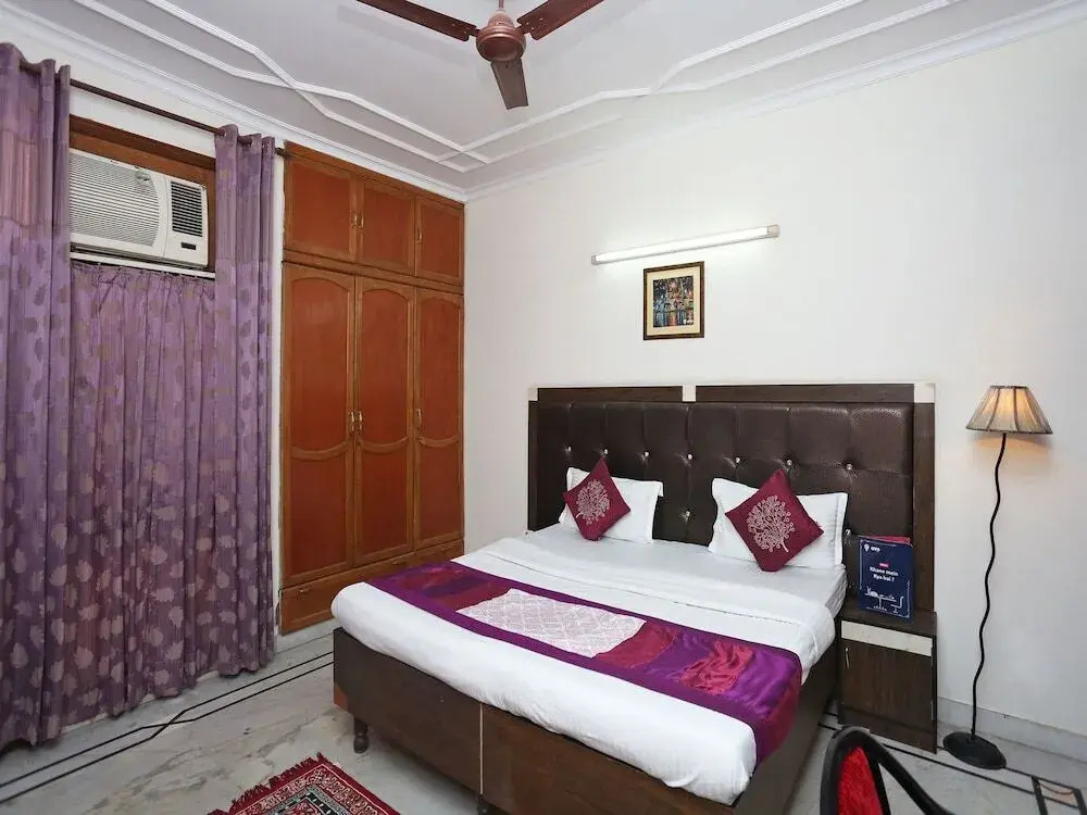 ASR Guest House by OYO Rooms