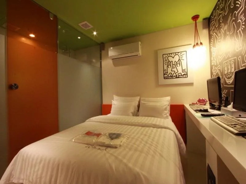 24 Guesthouse Sinchon Avenue
