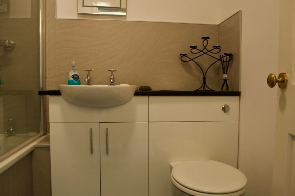 2 Bedroom Flat In Stockton