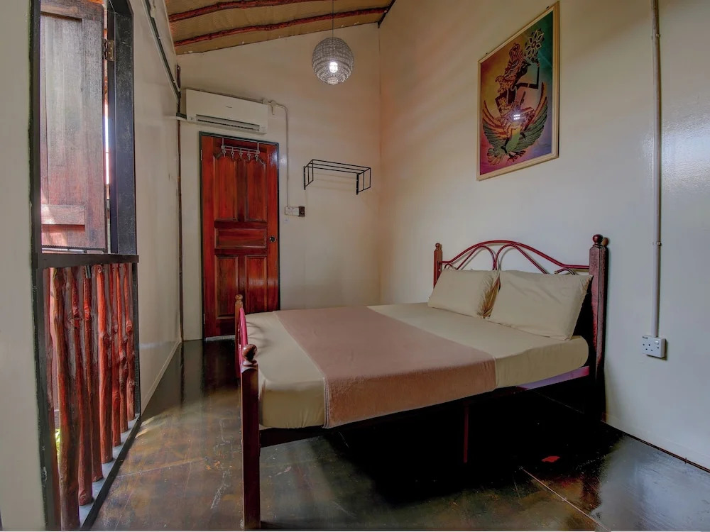 OYO HOME 90800 Rumah Pangi Homestay