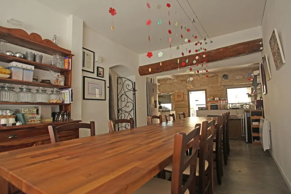 Villa Velleron - Guesthouse in a picturesque village