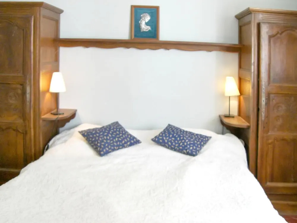 House With 4 Bedrooms in Cucuron, With Private Pool, Furnished Garden