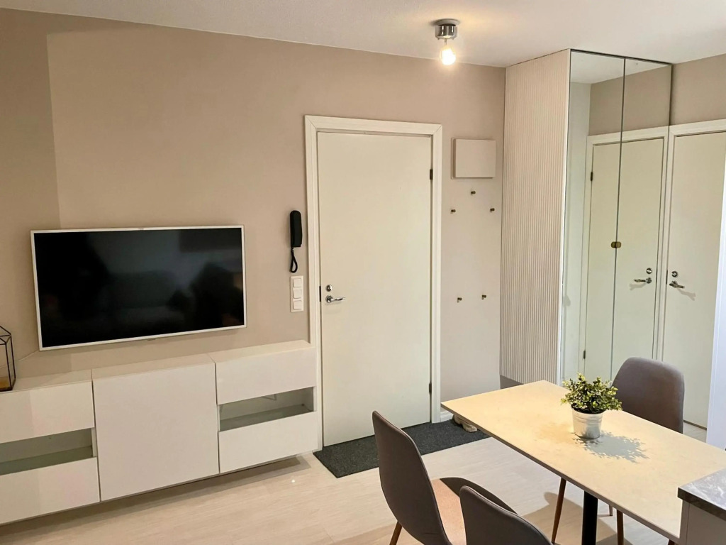 Snowest Travels - Cityhome