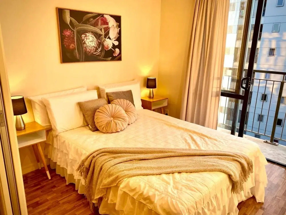 Cozy City Apt Central Location, Parks & More