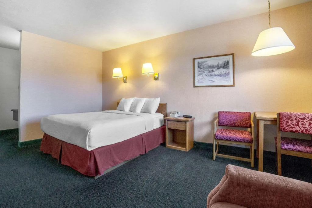 Rodeway Inn Whitehall