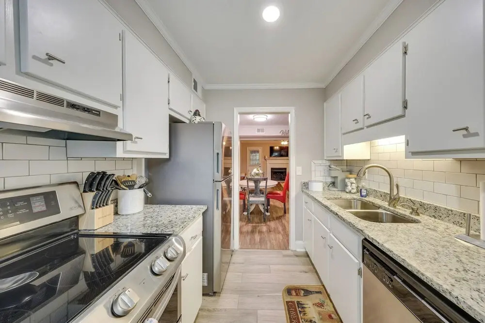 Quaint Augusta Townhome: 3 Mi to the Masters!