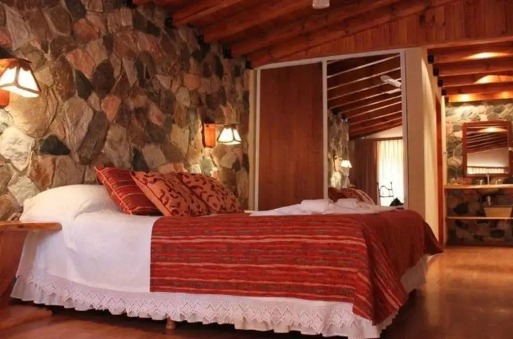 Posada del Halcón - Cabañas y Suites