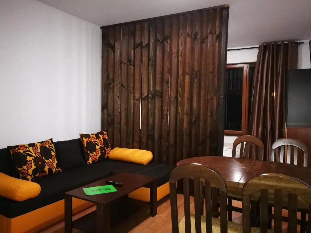 Top Lodge Apartments