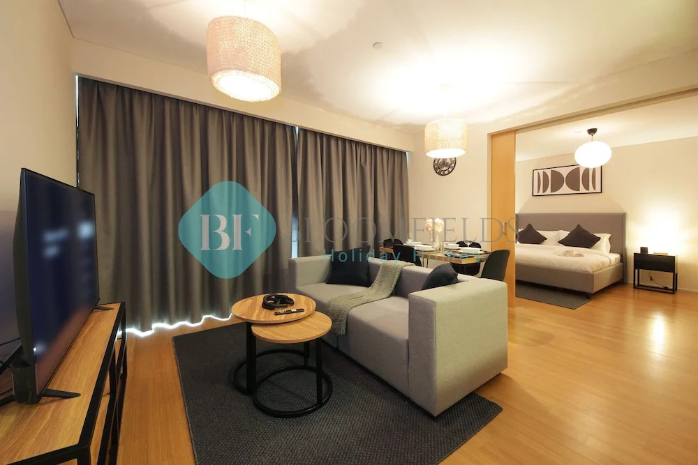 Relaxing Condo in Al Raha Beach