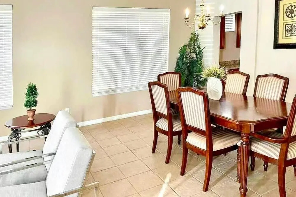 6BR Resort Home Near Disney - With Private Pool Hot Tub and Games Room
