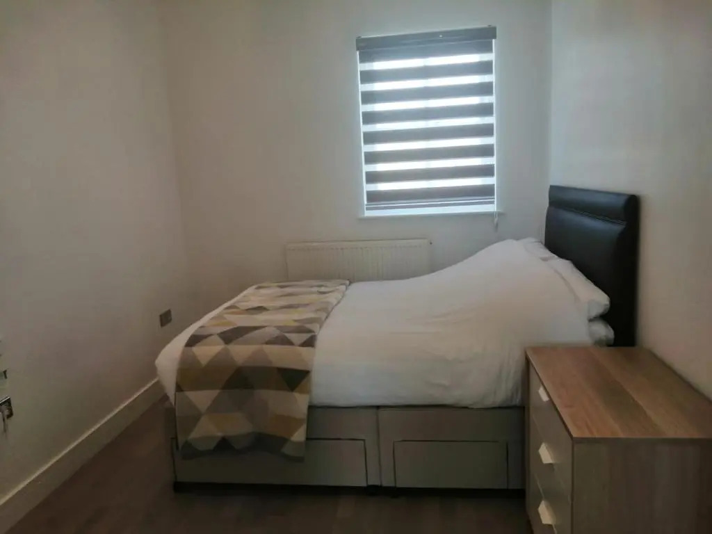 Apartment No 8 - Stay in style in the heart of the Cathedral City.