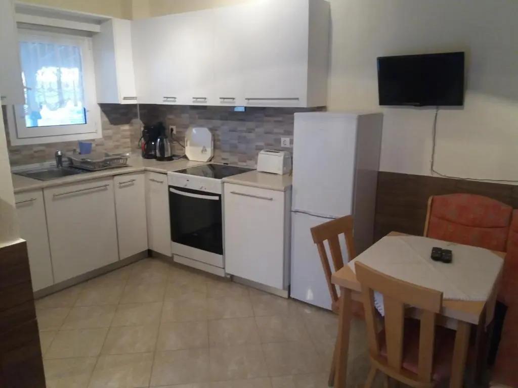 Sofia & Lakis House