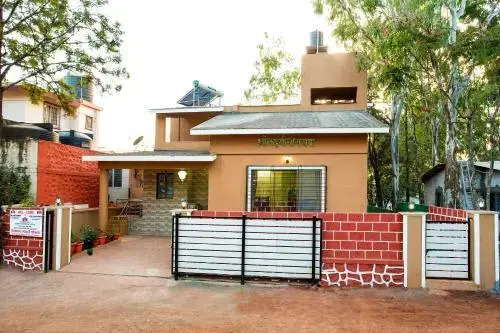 Shri Laxmi Narayan Bungalow