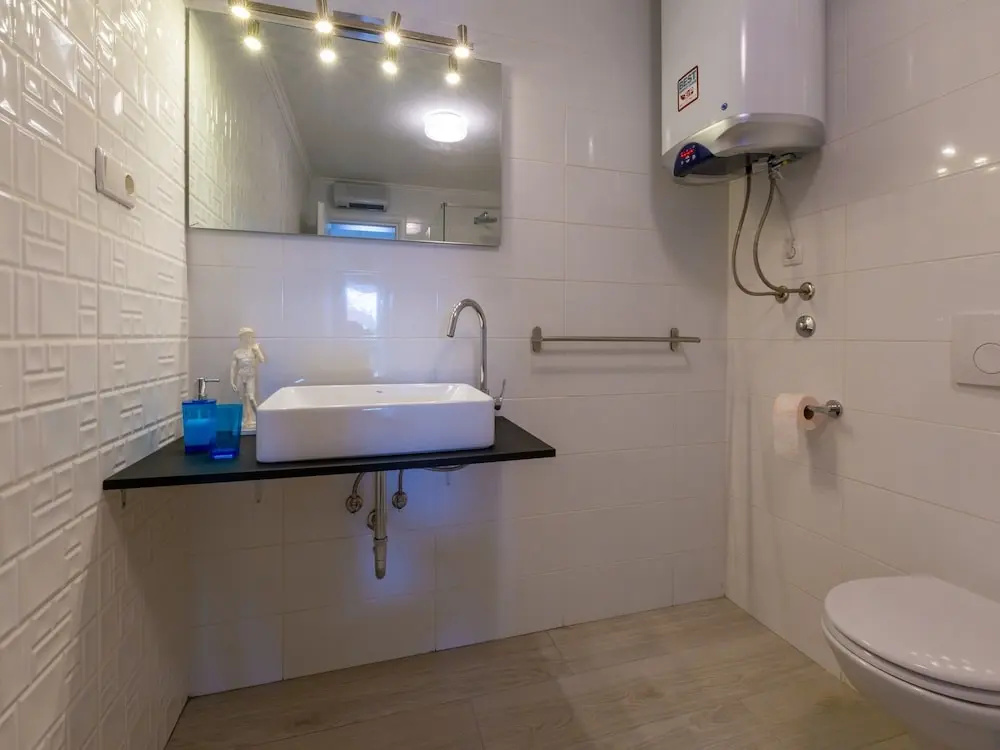 Apartments Azzaro