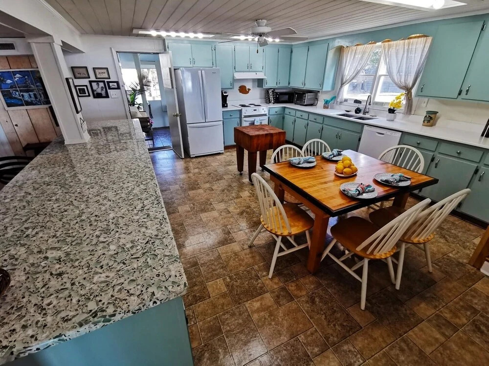 Sea Perch - 6 Br Home