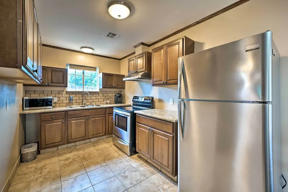 Oklahoma City Home w/ Yard - 5 Mi to Downtown!